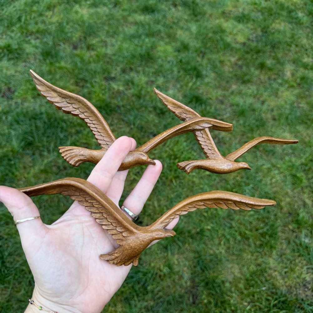Vintage Syroco Homco MCM Wood-Look Plastic Flying Seagulls Birds Retro Brown.